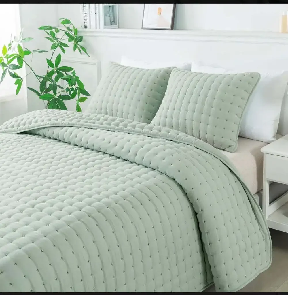 Sage Green Quilt Set - Cal King Size